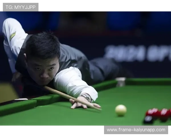 丁俊晖夺得中国公开赛冠军，成为世界第一的有力争夺者